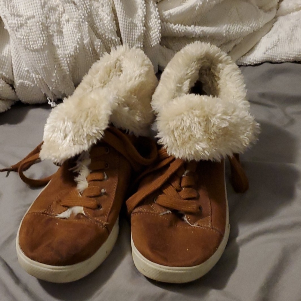 ❤Ankle Fuzzy Sneakers❤